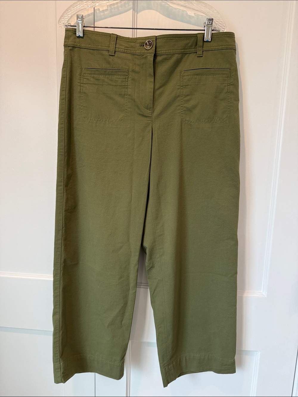 Talbot NWT olive green relaxed, fit cropped, lightweight, cotton pants size 10